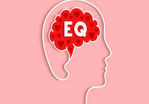  ساقدوش عروس باید حاشیه ها را مدیریت کند