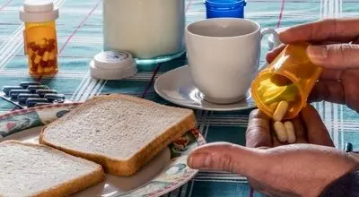  این داروها را با دمنوش نخورید
