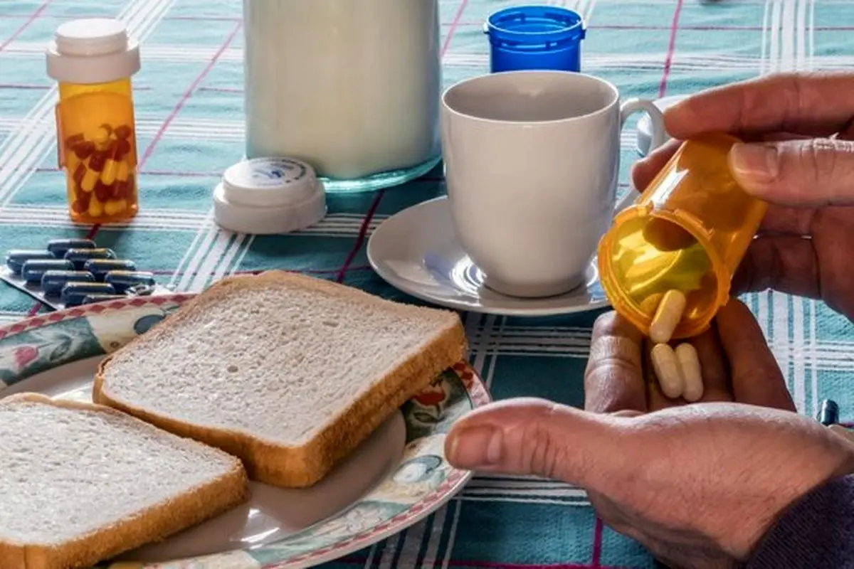  این داروها را با دمنوش نخورید