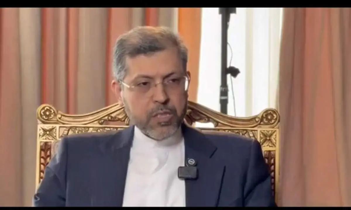 خطیب زاده: احتمالا قالیباف ریاست هیات ایران را برعهده بگیرد/ رهبر ایران در دفتر خود حضور دارند 