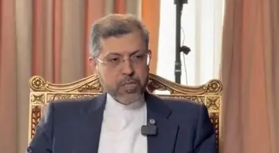خطیب زاده: احتمالا قالیباف ریاست هیات ایران را برعهده بگیرد/ رهبر ایران در دفتر خود حضور دارند 