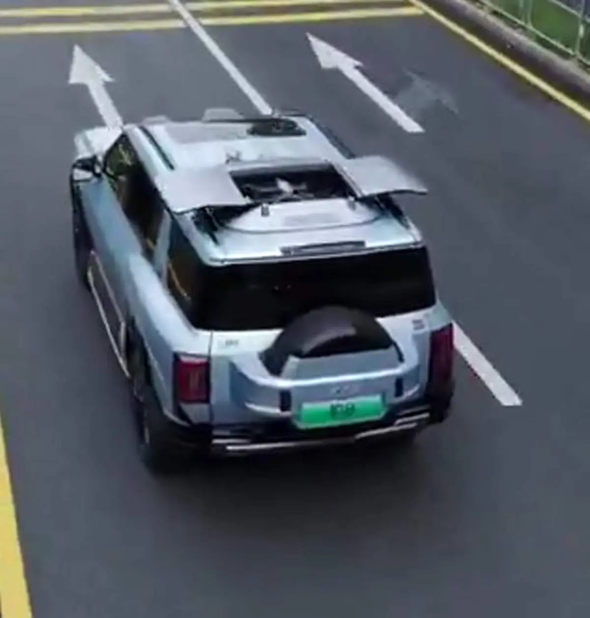 خودروی آفرود BYD با سکوی پرواز پهپاد و قیمت ۱۸۳۲۰ دلار عرضه شد! + ویدیو