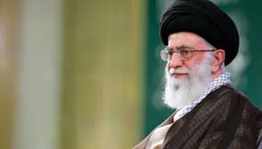 نوشته معنادار روی انگشت رهبر انقلاب در دیدار امروز/عکس 