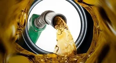 موضع جدید درباره قیمت بنزین؛ افزایش ناگهانی در کار نیست؟