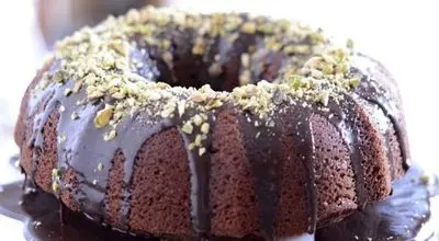 کیک شکلاتی خیس؛دستور ساده‌ای که هر بار نتیجه‌ای رؤیایی می‌دهد+عکس