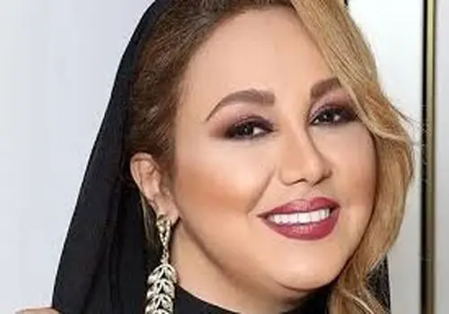 عکس جدید بهنوش بختیاری همراه با جمشید هاشم پور و دختر جوانش 
