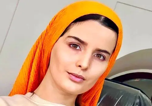 استایل صورتی غزاله اکرمی در تصاویر جدیدش