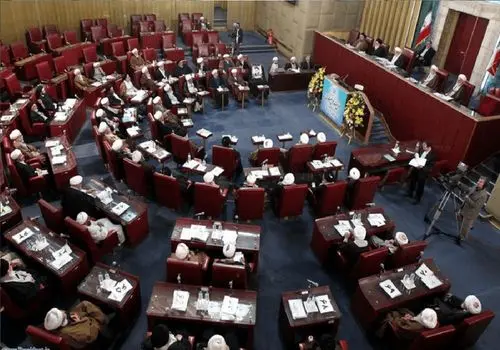 اظهارات جدید عضو خبرگان رهبری درباره زمان انتخاب رهبر جدید
