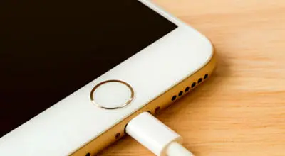 راز دوام باتری آیفون؛ چرا شارژ ۱۰۰ درصد توصیه نمی‌شود؟