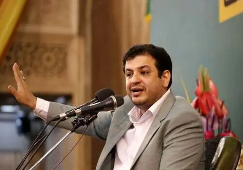 صحنه عجیب نفوذ باران به سقف ایستگاه متروی تهران+ عکس