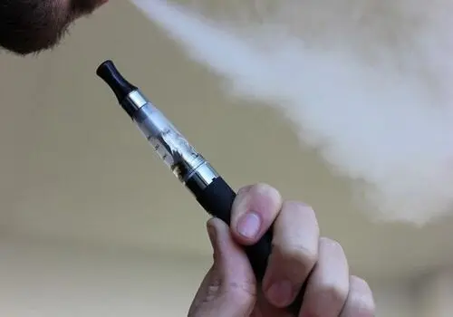 خطرات سیگار الکترونیک
