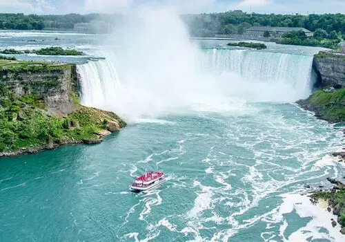 آبشار معروف نیاگارا در حال یخ زدن است +ویدئو