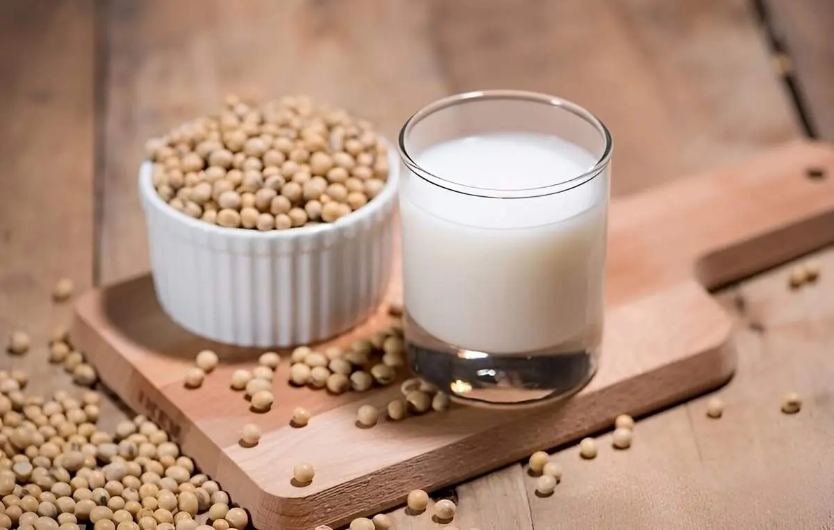 روش تهیه شیر سویای سالم و مقوی در خانه
