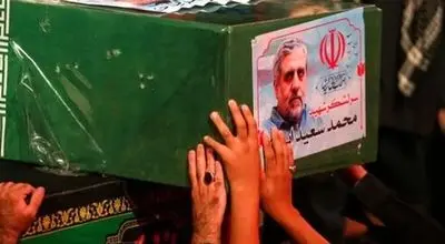  پیکر سرلشکر سعید ایزدی وارد مصلای قدس قم شد 