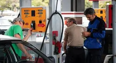 انتقال بنزین به تهران تا فردا