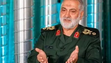 سردار شکارچی: در جنگ سخت هر شهید ده‌ها انسان آماده‌تر را به میدان می‌آورد