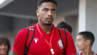 مدافع مصدوم پرسپولیس در اختیار کادر فنی قرار گرفت