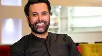 نیکبخت با تاکتیک علی منصوریان از پوشاک ایرانی حمایت کرد!/ویدیو 