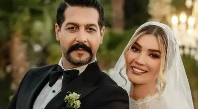 این زوج واقعاً به هم می‌آیند! قاب تماشایی از متین ستوده و همسرش کامران تفتی!