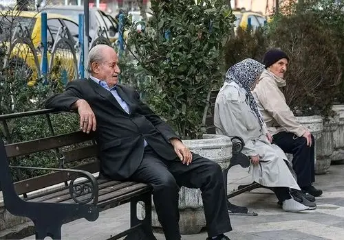 خبر خوش برای بازنشستگان/ حساب بانکی‌تان را چک کنید، عیدی واریز شد!