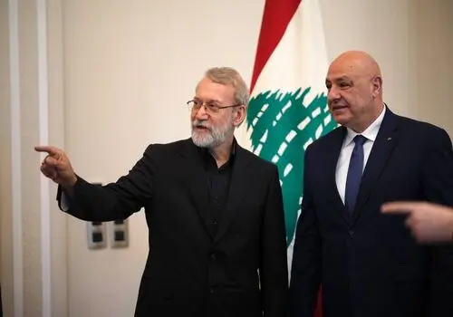 لبنانی‌ها روی سر علی لاریجانی برنج پاشیدند/عکس
