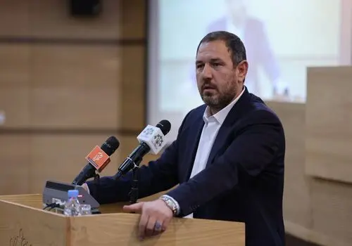 دکتر طحان نظیف: جریان دانشجویی همواره در تحولات اجتماعی ایران حضور موثر داشته/ قانون اساسی ترسیم کننده آرمان‌های جنبش دانشجویی است