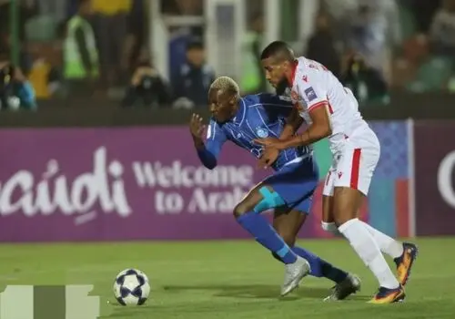فسخ قرارداد هافبک استقلالی جنجالی شد