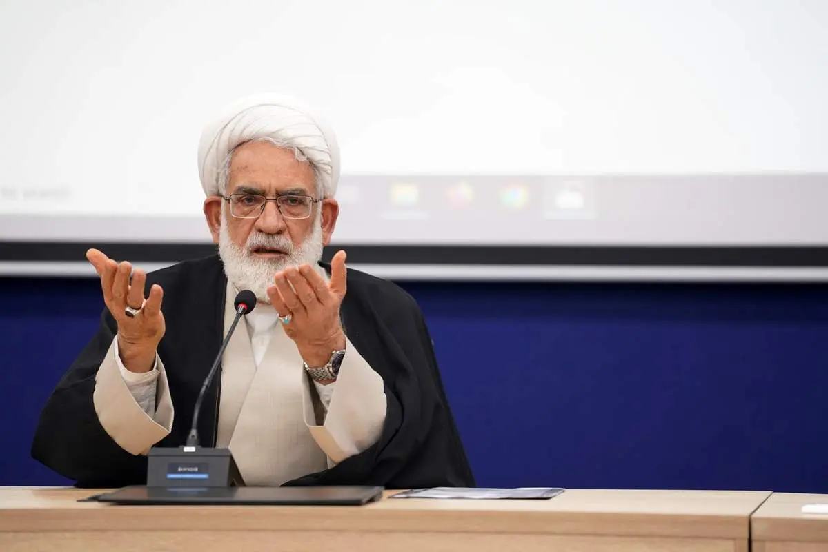 رئیس دیوان عالی کشور در جلسه شورای معاونین: کاهش زمان اطاله دادرسی و زمانبندی رسیدگی به پروندهها از اولویتهای کاری برنامههای عملیاتی سال 1404 دیوان عالی کشور خواهد بود/ ساماندهی و الکترونیکی شدن پرونده های بایگانی راکد دیوان عالی کشور در سال آتی