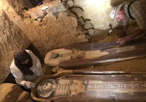 انسان‌های «سگ‌سر» چه کسانی بودند؟