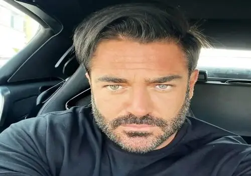 نگاهی به سورپرایز جشن تولد شاهانه 47 سالگی محمدرضا گلزار در دبی