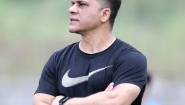 سرمربی شمس‌آذر: آنفولانزا تیم  من را از پا انداخت

