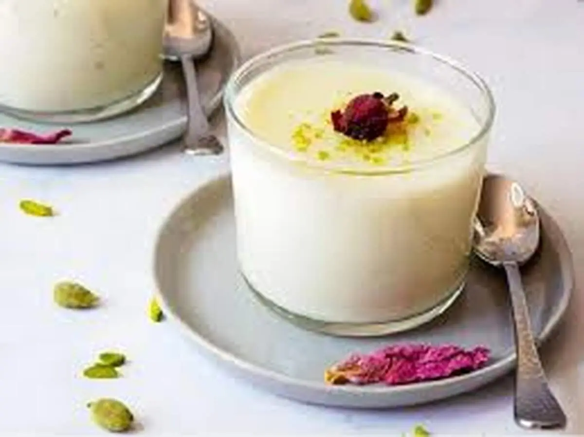 فرنی نارگیلی؛ دسر آسان و خوشمزه برای شب یلدا
