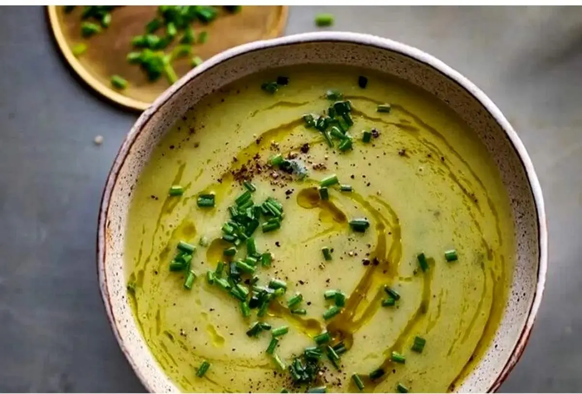 طرز تهیه سوپ کرفس؛ سوپ گرم و مقوی برای روزهای سرد