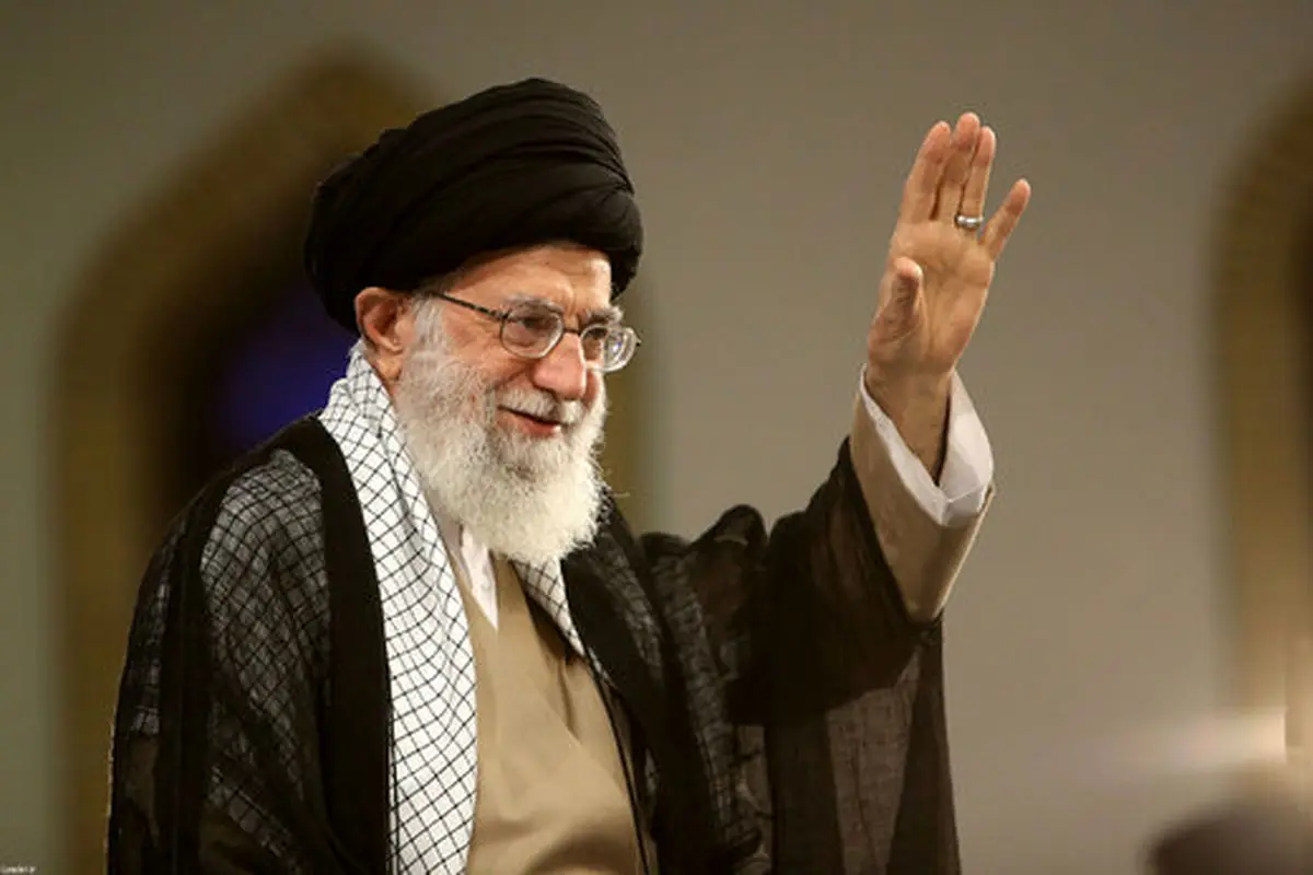 قدیمیترین عکس از حضرت آیتالله خامنهای در یکونیمسالگی ایشان