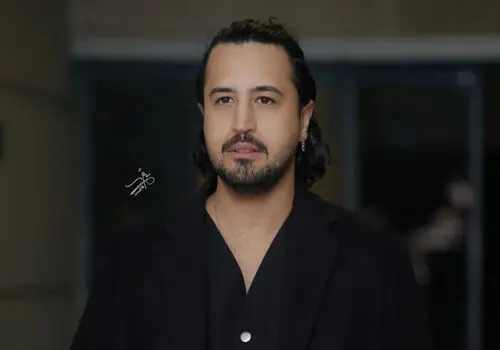 تصویری دلنشین از مهرداد صدیقیان در کنار مادر جوانش!