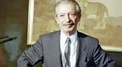 تصویری از شاپور بختیار در دوران میانسالی!