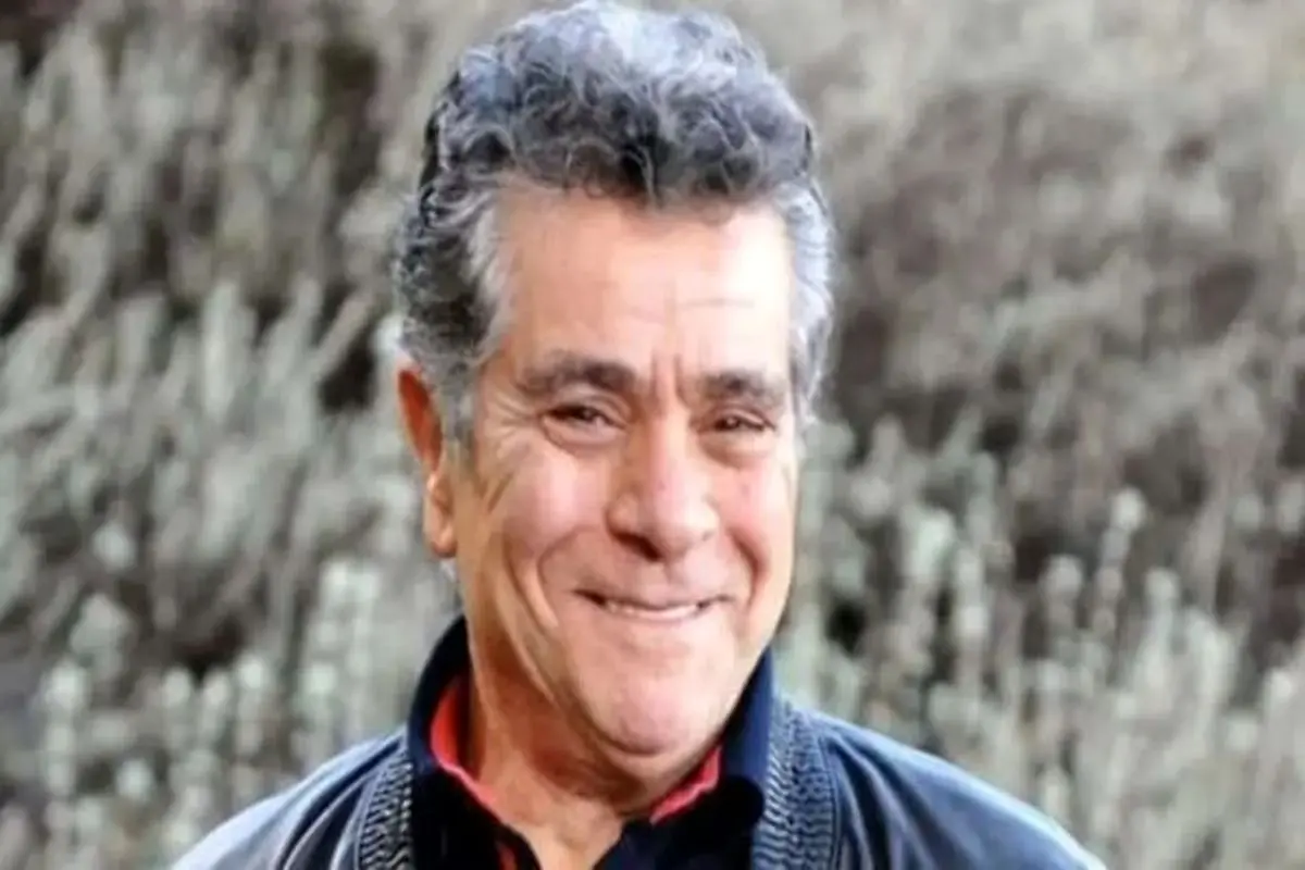 عکس بهروز وثوقی، عوامل و مردم سر صحنه فیلم قیصر