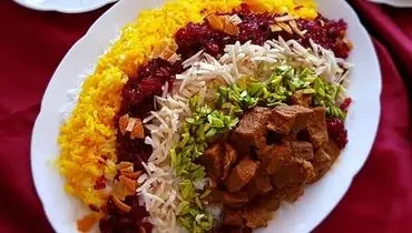 قیمه‌نثار یلدایی؛ سفره‌ای رنگین برای شب‌های زمستانی

