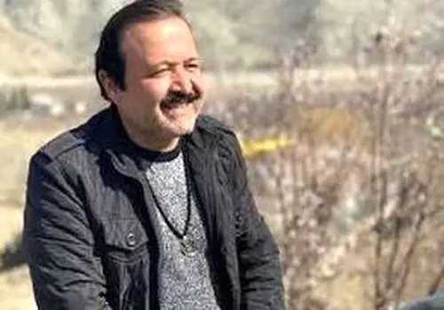 سلفی متفاوت بازیگر سریال نون خ در یک مکان مذهبی