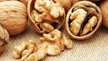 ترفند جالب تبدیل گردو سنگی به گردو کاغذی+ فیلم