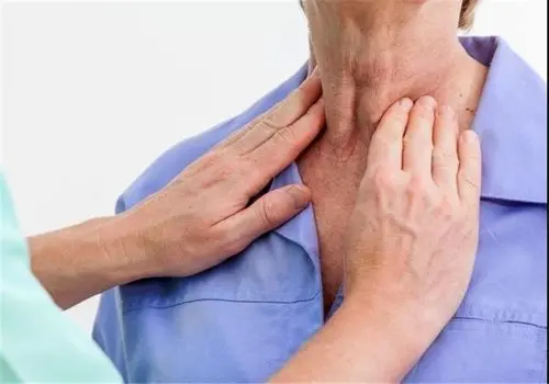 علائم ساده ای که دست کم می گیرید اما هشداردهنده کم کاری تیروئید است