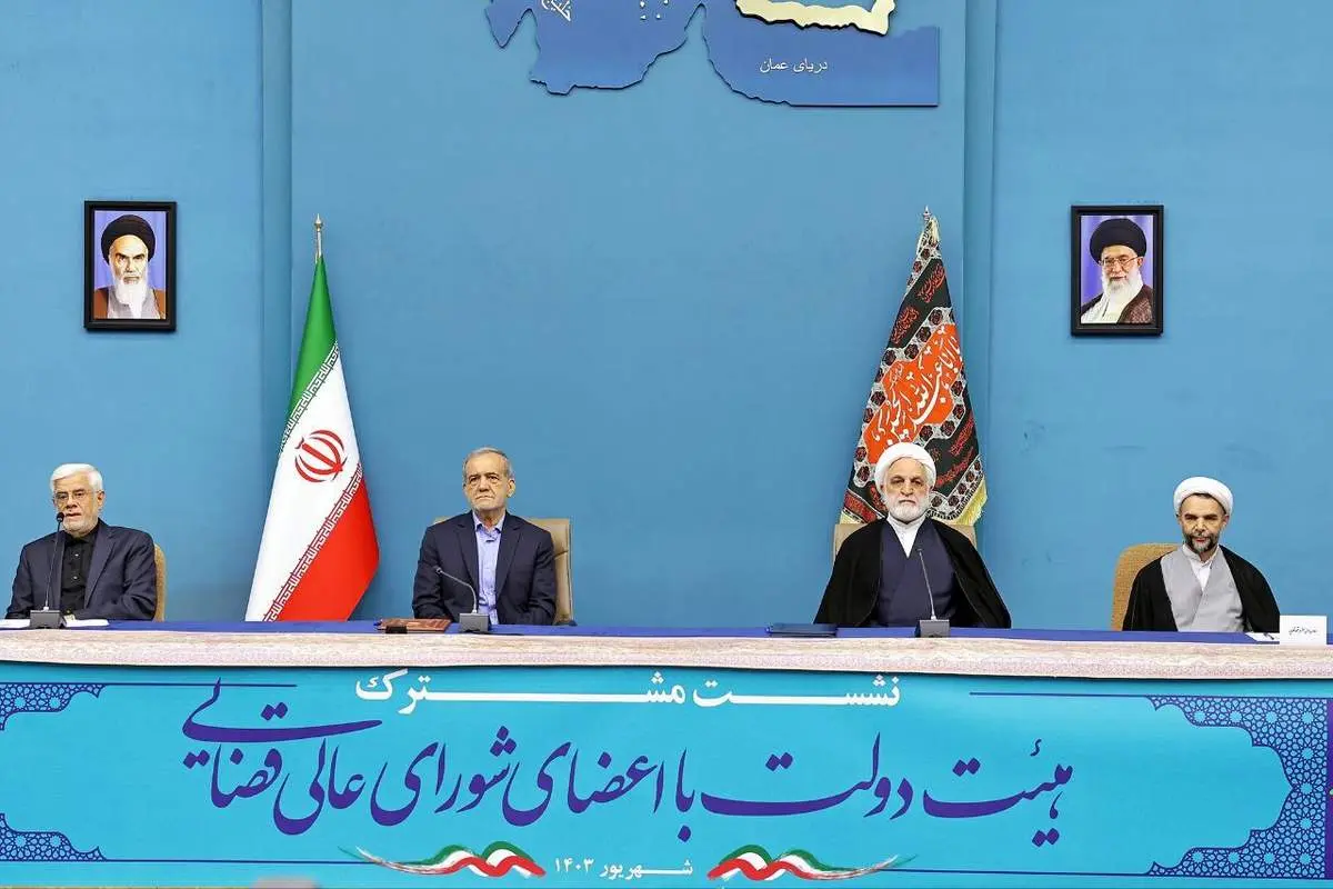 باید به رغم وجود اختلاف سلایق، با همدلی و همگرایی و همافزایی، امور کشور و مردم را به پیش ببریم
