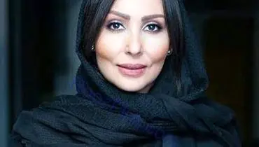 استایل پرستو صالحی با مانتوی اپل دار و مدل موی اوشینی