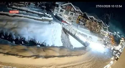 لحظه وحشتناک سقوط بهمن در کشمیر هند +فیلم