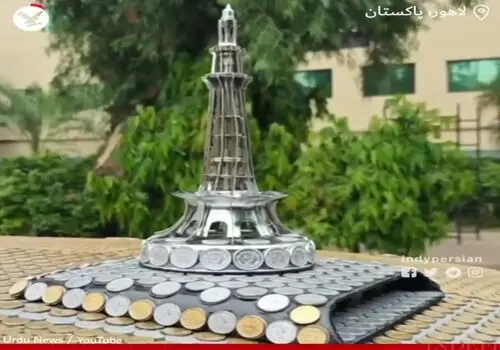 خودرویی پوشیده از هزاران سکه؛ ابتکار متفاوت یک پاکستانی برای جشن استقلال