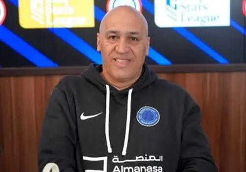 روحیه دادن متفاوت تماشاگران عراقی به علی منصوریان؛ ایران باید پیروز شود + فیلم