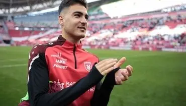 رقابت پرسپولیس و استقلال برای جذب پدیده ۱۹ ساله فوتبال ایران 
