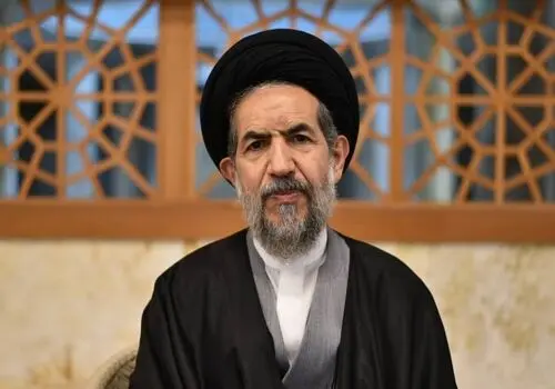 حمایت امام جمعه تهران از مواضع پزشکیان: وظیفه ماست که وحدت ملی و انسجام را استحکام ببخشیم
