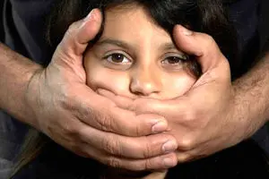 اولین عکس از متجاوز به کودکان در لباس جعلی شهرداری

