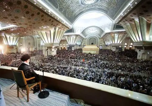  نظامیان خارجی در حرم امام خمینی(ره)+ عکس